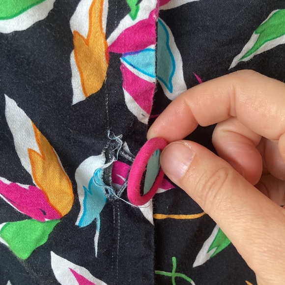 off the shoulder 80s print dress - Picture 4 of 9